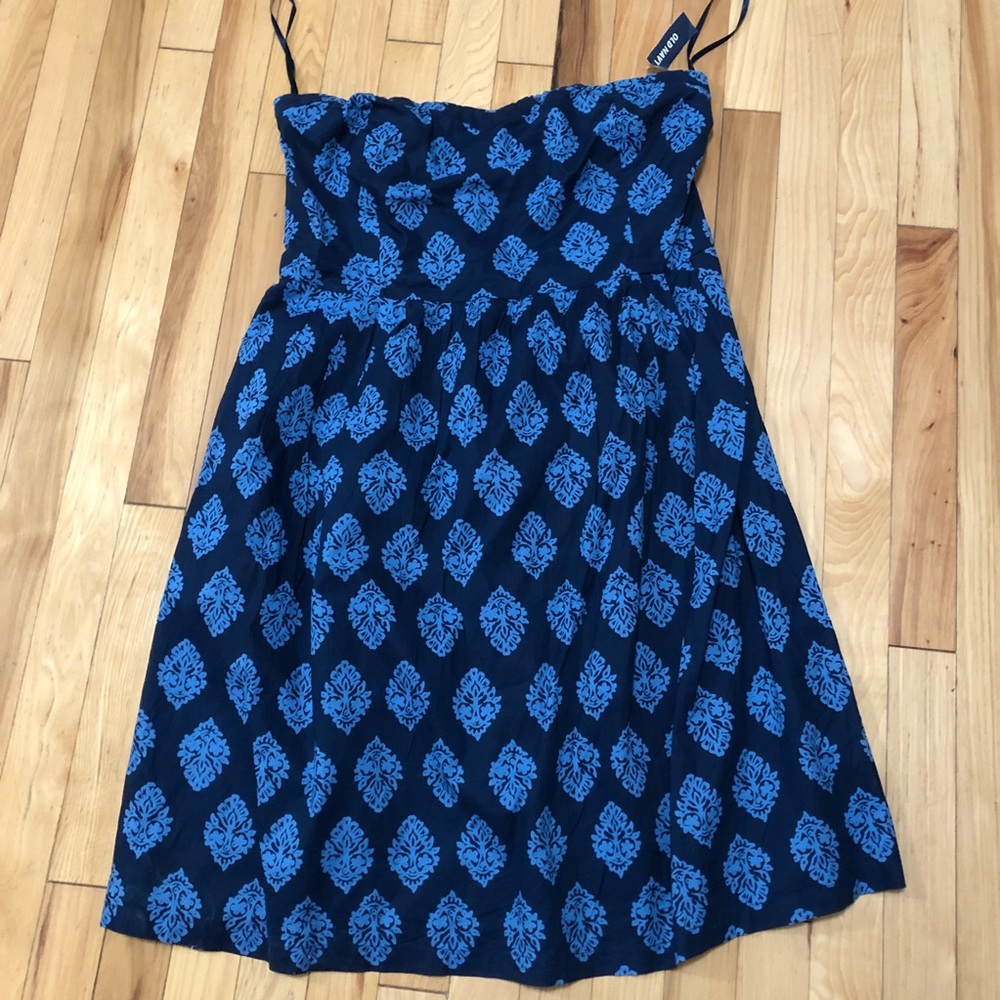 Structured strapless Dress